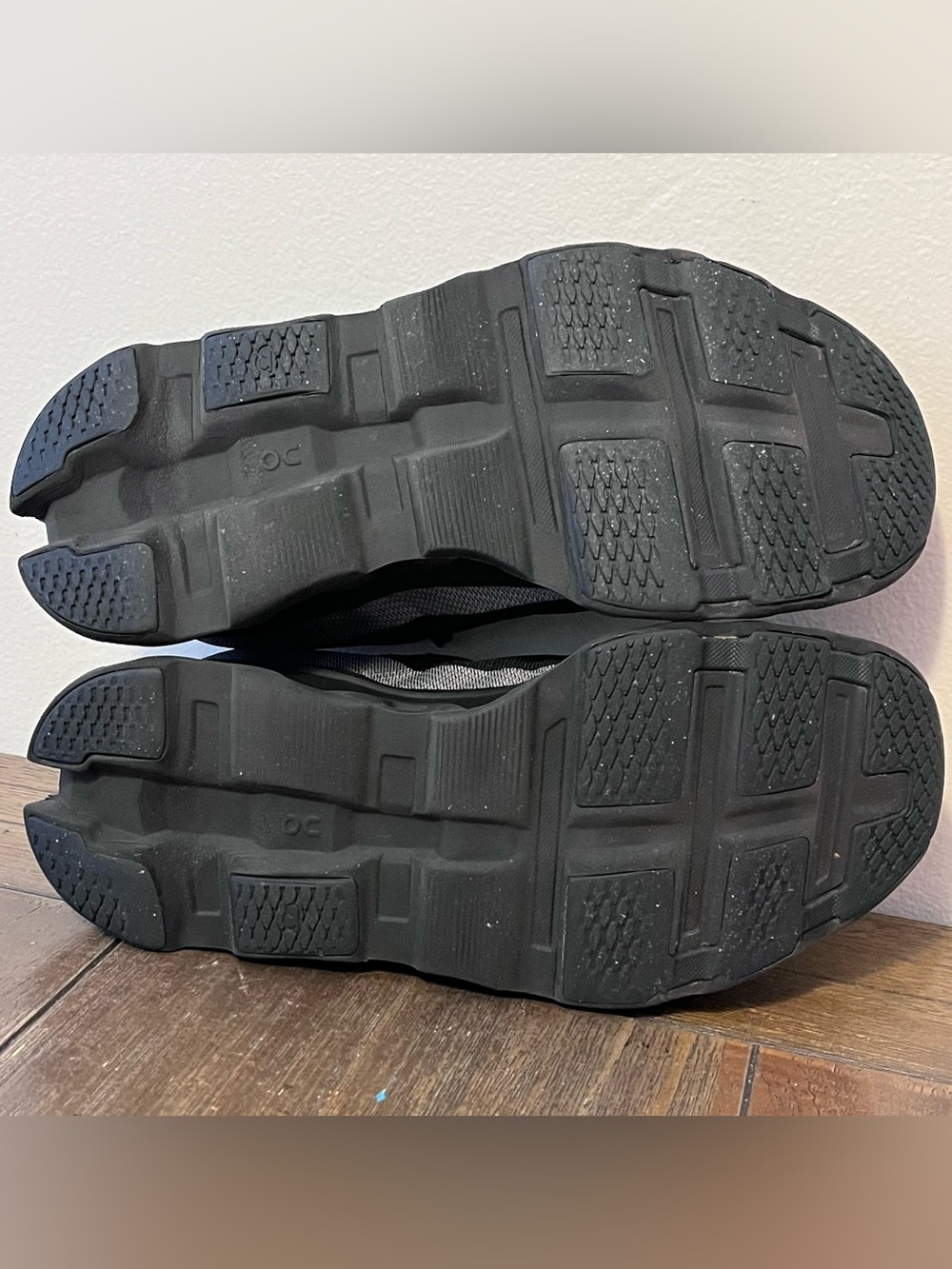 On Cloudmonster Black Sneakers Womens 9.5 - Picture 11 of 13
